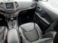 Used 2019  Jeep Cherokee 4d SUV 4WD Trailhawk 3&period;2L at Peters Auto Mall near High Point&comma; NC