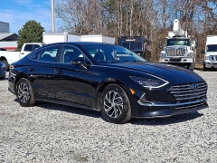  2023 Hyundai Sonata Hybrid Blue 2.0L at Peters Auto Mall near High Point, NC