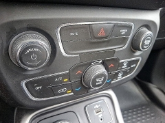 Used 2020 Jeep Compass 4d SUV 4WD Limited High Altitude at Peters Auto Mall near High Point, NC