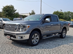 Used 2018  Nissan Titan 4WD Crew Cab SL at Peters Auto Mall near High Point&comma; NC