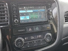 Used 2017  Mitsubishi Outlander 4d SUV FWD ES at Peters Auto Mall near High Point&comma; NC