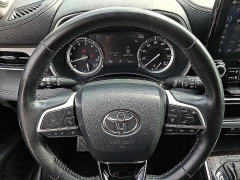 Used 2022  Toyota Highlander Limited AWD at Peters Auto Mall near High Point&comma; NC