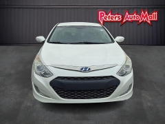 Used 2013  Hyundai Sonata Hybrid 4d Sedan at Peters Auto Mall near High Point&comma; NC
