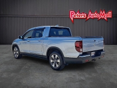 Used 2017  Honda Ridgeline Crew Cab FWD RTL at Peters Auto Mall near High Point&comma; NC