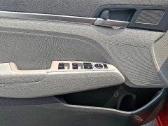 Used 2020 Hyundai Elantra 4d Sedan SEL at Peters Auto Mall near High Point, NC