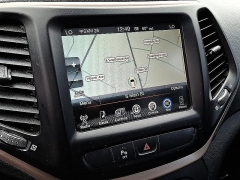 Used 2018  Jeep Cherokee 4d SUV FWD Latitude V6 at Peters Auto Mall near High Point&comma; NC