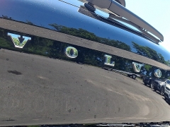 Used 2023  Volvo XC40 B5 AWD Plus Dark Theme at Peters Auto Mall near High Point&comma; NC