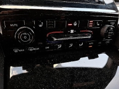 Used 2023  Jeep Grand Cherokee Altitude 4x4 at Peters Auto Mall near High Point&comma; NC