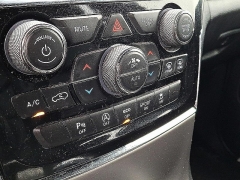 Used 2020  Jeep Grand Cherokee 4d SUV 2WD Limited at Peters Auto Mall near High Point&comma; NC