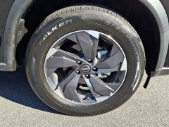 Used 2025  Nissan Rogue FWD SV at Peters Auto Mall near High Point&comma; NC
