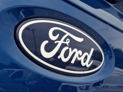Used 2025  Ford F-150 4WD XLT SuperCrew 5&period;5' Box at Peters Auto Mall near High Point&comma; NC
