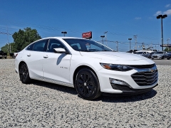  2024 Chevrolet Malibu 4dr Sdn 1LT at Peters Auto Mall near High Point, NC