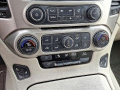 Used 2019  GMC Yukon XL 4d SUV 4WD Denali at Peters Auto Mall near High Point, NC