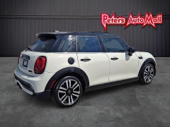 Used 2022  MINI Hardtop 4 Door Cooper S FWD at Peters Auto Mall near High Point&comma; NC