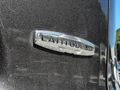 Used 2021  Jeep Cherokee Latitude Lux FWD at Peters Auto Mall near High Point&comma; NC