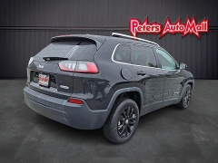 Used 2019  Jeep Cherokee 4d SUV FWD Latitude Plus Altitude 2.4L at Peters Auto Mall near High Point, NC