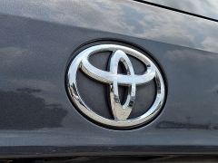 Used 2021  Toyota Highlander Limited FWD at Peters Auto Mall near High Point&comma; NC