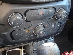 Used 2019  Jeep Renegade 4d SUV FWD Latitude Altitude at Peters Auto Mall near High Point, NC