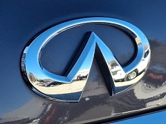 Used 2024  INFINITI QX80 LUXE AWD at Peters Auto Mall near High Point&comma; NC