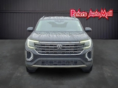 Used 2024  Volkswagen Atlas 2&period;0T SE w&sol;Technology FWD at Peters Auto Mall near High Point&comma; NC