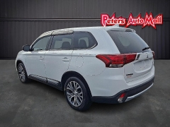 Used 2017  Mitsubishi Outlander 4d SUV FWD ES at Peters Auto Mall near High Point&comma; NC