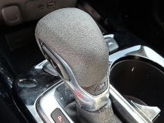 Used 2025  Chevrolet Trax FWD 4dr ACTIV at Peters Auto Mall near High Point&comma; NC