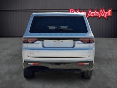 Used 2024  Jeep Wagoneer L Series II 4x2 at Peters Auto Mall near High Point&comma; NC