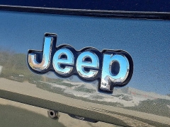 Used 2020  Jeep Cherokee 4d SUV FWD Latitude 2.4L at Peters Auto Mall near High Point, NC