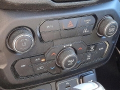 Used 2021  Jeep Renegade Trailhawk 4x4 at Peters Auto Mall near High Point, NC