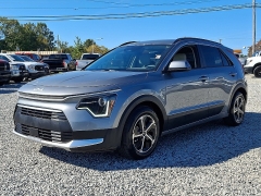Used 2025  Kia Niro EX FWD at Peters Auto Mall near High Point&comma; NC
