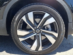 Used 2023  Volvo XC40 B5 AWD Plus Dark Theme at Peters Auto Mall near High Point&comma; NC