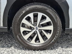 Used 2024  Subaru Outback Premium AWD at Peters Auto Mall near High Point&comma; NC