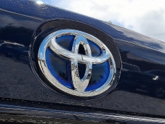 Used 2024  Toyota Corolla Hybrid SE FWD at Peters Auto Mall near High Point&comma; NC