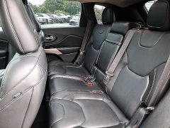 Used 2018  Jeep Cherokee 4d SUV FWD Latitude V6 at Peters Auto Mall near High Point&comma; NC