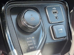Used 2018 Jeep Compass 4d SUV 4WD Limited at Peters Auto Mall near High Point, NC