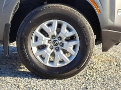 Used 2024  Nissan Frontier Crew Cab 4x4 SV at Peters Auto Mall near High Point&comma; NC