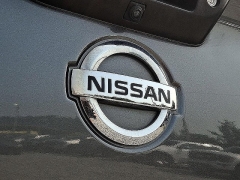 Used 2018  Nissan Titan 4WD Crew Cab SL at Peters Auto Mall near High Point&comma; NC