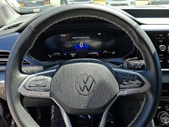 Used 2024  Volkswagen Taos SE FWD at Peters Auto Mall near High Point&comma; NC