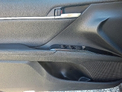 Used 2020  Toyota Camry Hybrid 4d Sedan XLE at Peters Auto Mall near High Point, NC