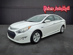 Used 2013  Hyundai Sonata Hybrid 4d Sedan at Peters Auto Mall near High Point&comma; NC