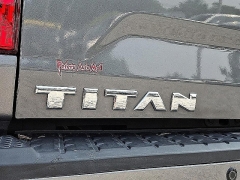 Used 2018  Nissan Titan 4WD Crew Cab SL at Peters Auto Mall near High Point&comma; NC