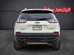 Used 2019  Jeep Cherokee 4d SUV 4WD Trailhawk 3&period;2L at Peters Auto Mall near High Point&comma; NC