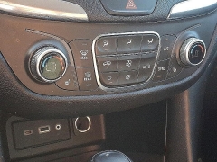 Used 2019  Chevrolet Equinox 4d SUV FWD LT w/1LT at Peters Auto Mall near High Point, NC