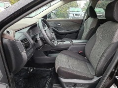 Used 2022  Nissan Rogue FWD SV at Peters Auto Mall near High Point&comma; NC