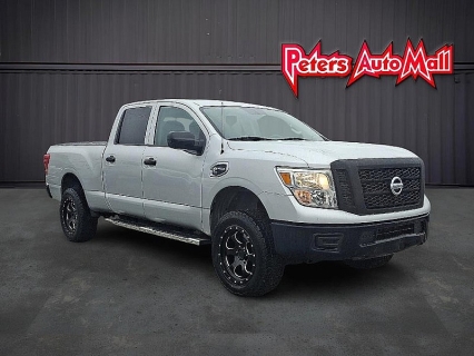 2017 Nissan Titan XD S's photo