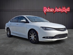  2015 Chrysler 200 4d Sedan S V6 at Peters Auto Mall near High Point, NC