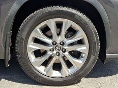 Used 2021  Toyota Highlander Limited FWD at Peters Auto Mall near High Point&comma; NC