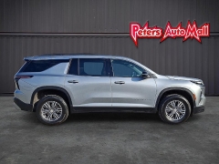 Used 2025  Chevrolet Traverse AWD 4dr LT w&sol;2LT at Peters Auto Mall near High Point&comma; NC