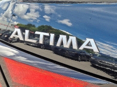 Used 2024 Nissan Altima 2.5 SR Sedan at Peters Auto Mall near High Point, NC