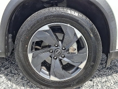 Used 2024  Nissan Rogue FWD SV at Peters Auto Mall near High Point&comma; NC